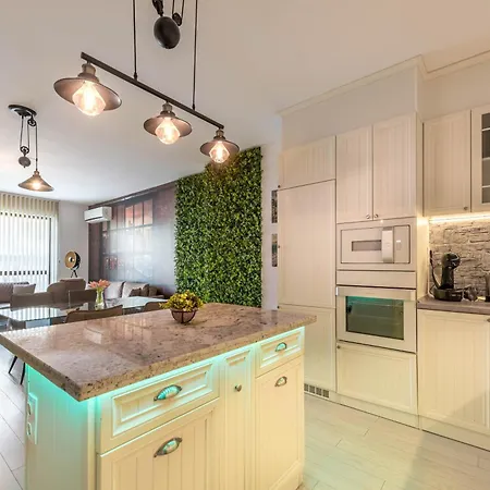 Apartment Sea Garden Luxury